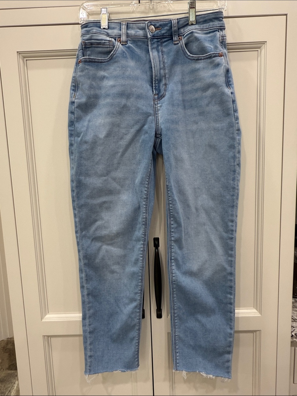 American Eagle AEO Mom Jeans  soft Knit Raw Hem Womens Size 2